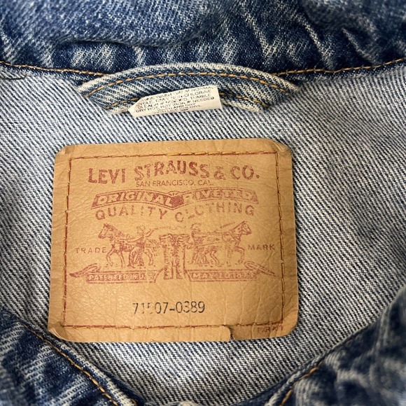 Levi's Men's Jean Trucker Jacket Blue Denim Pockets Medium Wash VTG FS Charity - Picture 6 of 11
